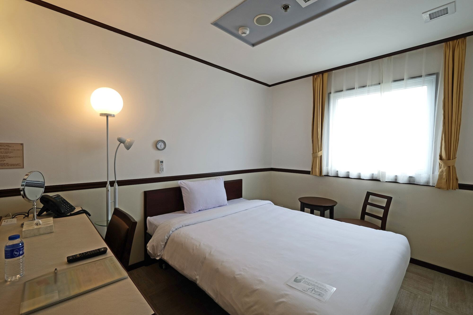 Toyoko Inn Себу Экстерьер фото